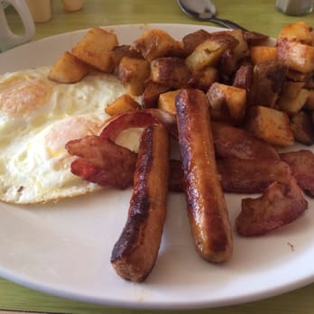 Sunnyside Grill - Traditional combo. $6.99. - Breakfast & Brunch Near Me - Toronto, Ontario