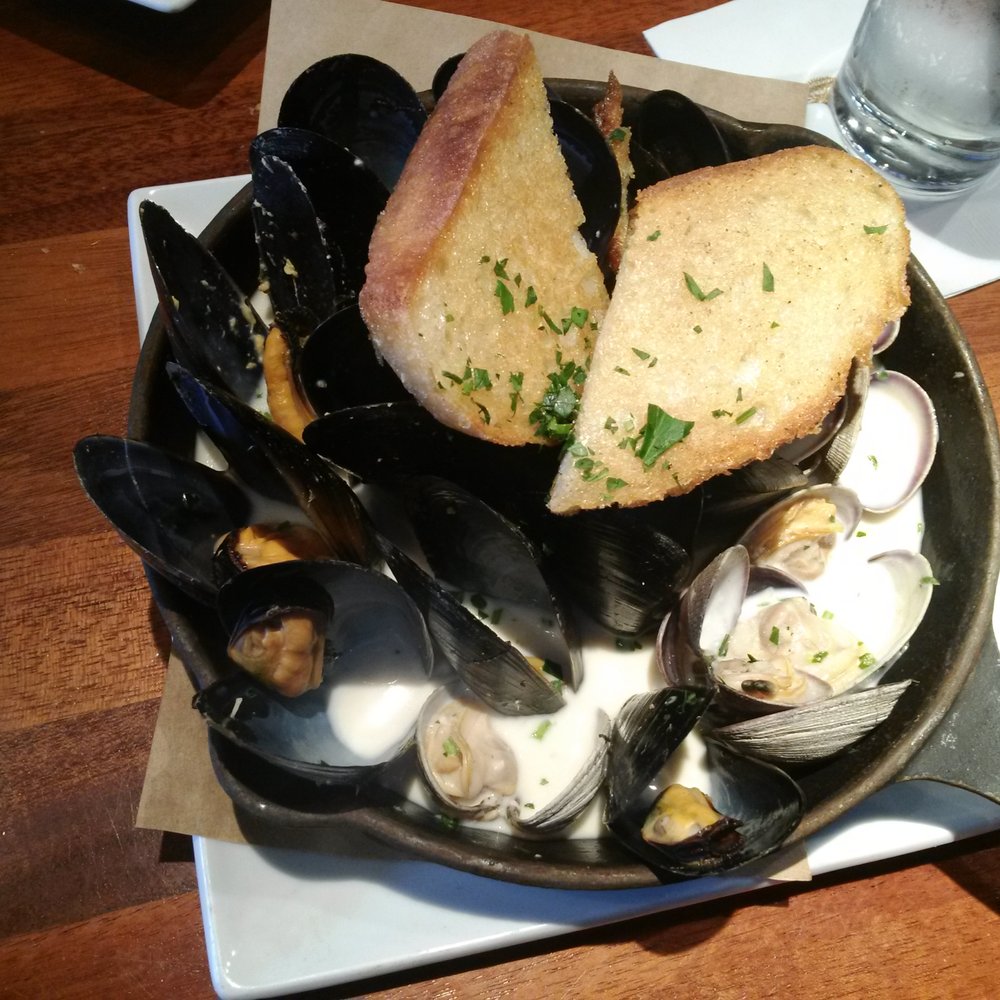 FishBar - Mussels Leon - Seafood Near Me - Manhattan Beach, California FishBar - Mussels Leon - Seafood Near Me - Manhattan Beach, California