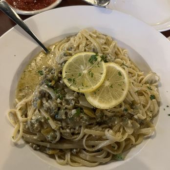 CD Roma Restaurant - Linguine with clams - Italian Near Me - St Petersburg, Florida