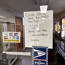 US Post Office - USPS Bonney lake door