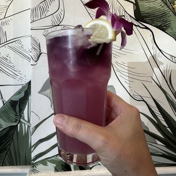 Fig & Ginger - Butterfly Pea Lemonade Tea - Breakfast & Brunch Near Me - Honolulu, Hawaii Fig & Ginger - Butterfly Pea Lemonade Tea - Breakfast & Brunch Near Me - Honolulu, Hawaii