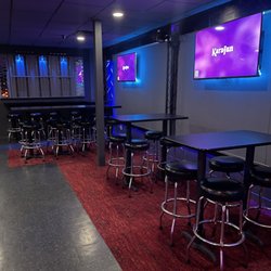 Palms Lounge