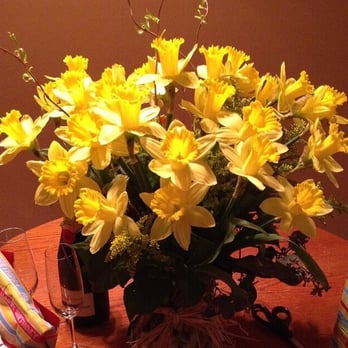 Wild Rose Floral - Beautiful arrangement of daffodils. - Florists Near Me - Clovis, California