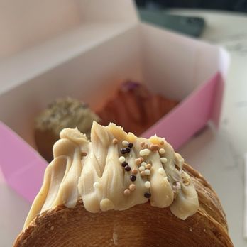 Delight Pastry - Desserts Near Me - Pasadena, California