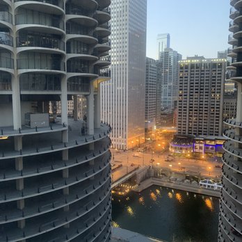 Hotel Chicago Downtown, Autograph Collection - Good morning, Chicago! - Hotels Near Me - Chicago, Illinois