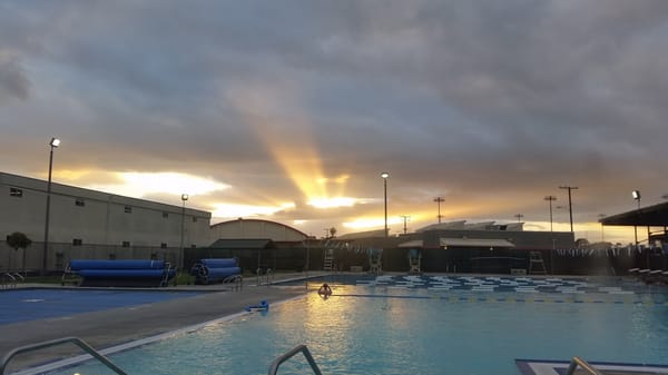 Hawthorne Pool by null