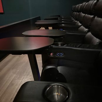 AMC DINE-IN ESSEX GREEN 9 - Updated October 2025 - 241 Photos & 599