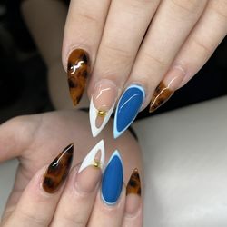Nail Addicts - Set done by Arianna