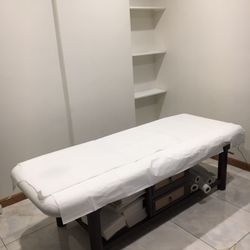 Natural Acupuncture & Wellness - Treatment room