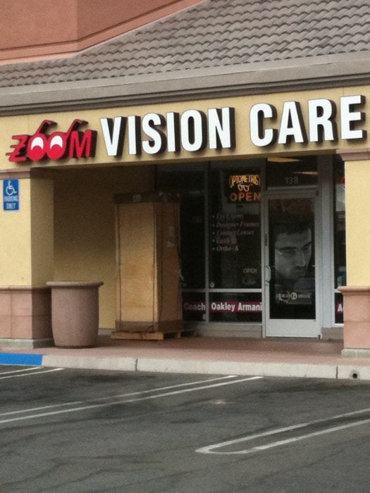 ZOOM VISION CARE Updated September 2024 16 Photos & 44 Reviews