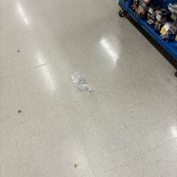 Food Lion - Haven't found an isle that doesn't have Trash on the floor