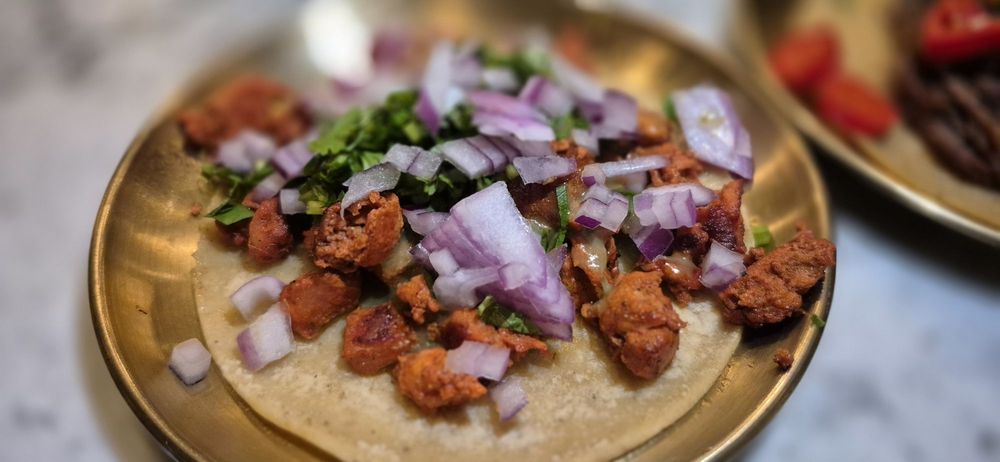 Tu Madre - Larchmont