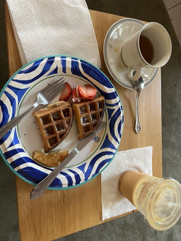 House Blend Cafe Image
