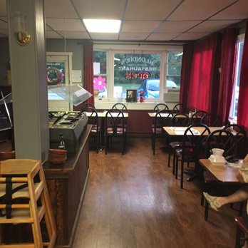 Blondies - Cute homey interior. - Restaurants Near Me - New Ringgold, Pennsylvania