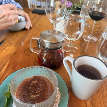 Sonoma Valley Farmhouse  - Mousse - American Near Me - Sonoma, California
