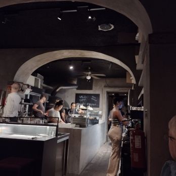 Valdo Gatti - Hard working crew putting out the goods!! - Pizza Near Me - Lisbon, 11 Valdo Gatti - Hard working crew putting out the goods!! - Pizza Near Me - Lisbon, 11