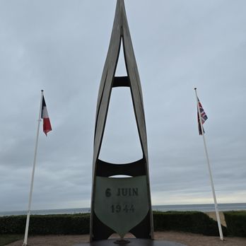 Promenade de la Paix - Landmarks & Historical Buildings Near Me - Ouistreham, 14