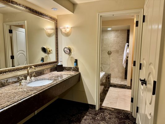 Davenport Hotel, Autograph Collection by null