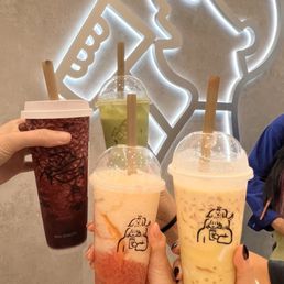 Mulberry smoothie, triple matcha supreme, mango grapefruit boom! All amazing