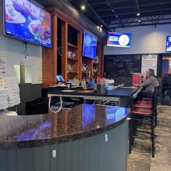 Burgh's Pizza & Wing Pub