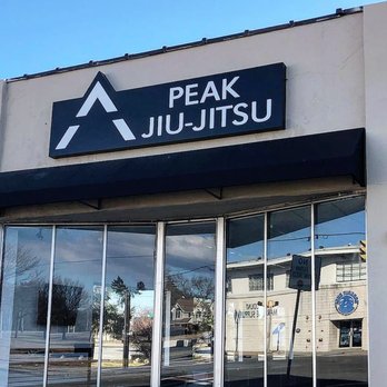 Peak Jiu-Jitsu - Brazilian Jiu-jitsu Near Me - Patchogue, New York