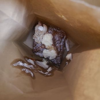 Supermoon Bakehouse - This is how they will package your pastry - Bakeries Near Me - New York, New York Supermoon Bakehouse - This is how they will package your pastry - Bakeries Near Me - New York, New York
