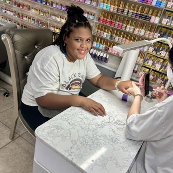 La Nails & Spa - Nail Salons Near Me - Homosassa, Florida