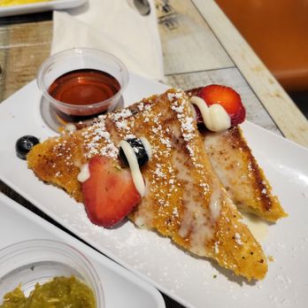 Gochas Breakfast Bar | Cascade - French toast - Wine Bars Near Me - Atlanta, Georgia Gochas Breakfast Bar | Cascade - French toast - Wine Bars Near Me - Atlanta, Georgia