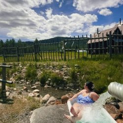 Burgdorf Hot Springs - Vintage hot tub