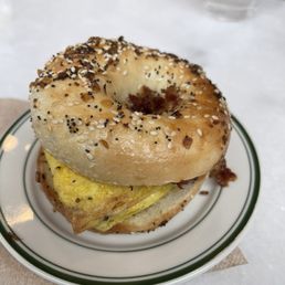 Everything Bagel Sandwich Everything Bagel Sandwich