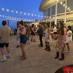Country Dancing Em