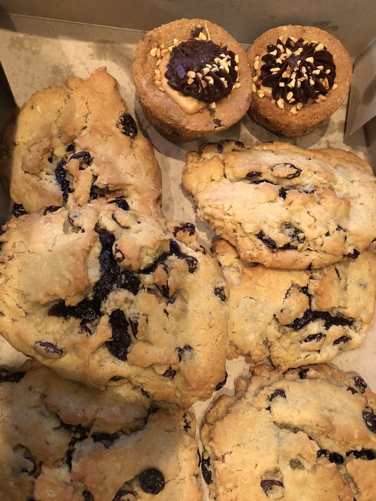 COPS & DOUGHNUTS SUTHERLAND PRECINCT 38 Photos & 37 Reviews 710 E