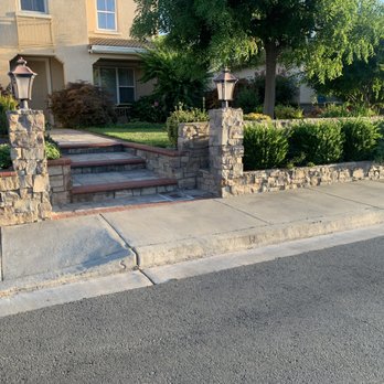 Fresh Start Landscaping - Entrance making a statement. Pavers are tedious but the outcome is beautiful. - Landscaping Near Me Fresh Start Landscaping - Entrance making a statement. Pavers are tedious but the outcome is beautiful. - Landscaping Near Me