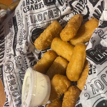 Shotzee's Bar & Grill - Mac and cheese bites - Pubs Near Me - Keller, Texas Shotzee's Bar & Grill - Mac and cheese bites - Pubs Near Me - Keller, Texas