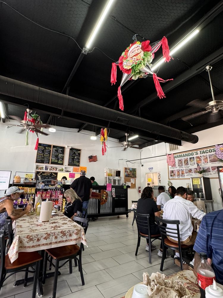 Armando's Tacos