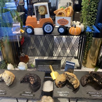 Paderia Bakehouse - Bakeries Near Me - Irvine, California