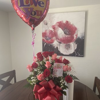 Juanita's Flower Shop - Romantic bouquet! Happy anniversary my love!! - Florists Near Me - Richmond, California Juanita's Flower Shop - Romantic bouquet! Happy anniversary my love!! - Florists Near Me - Richmond, California