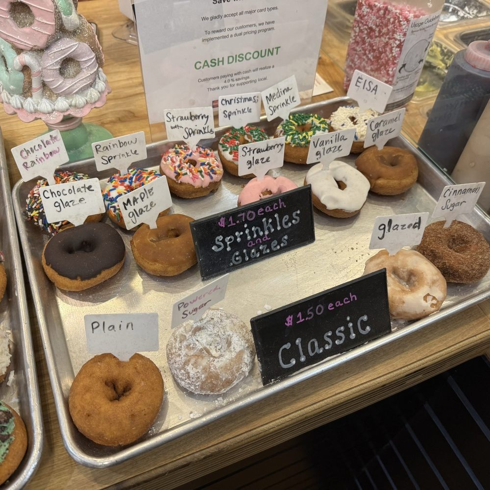 Circles on the Square - Donuts Near Me - Medina, Ohio