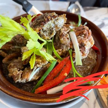 Niyom Thai Kitchen - Casseroled Soft Shell Crab - Thai Near Me - Flushing, New York