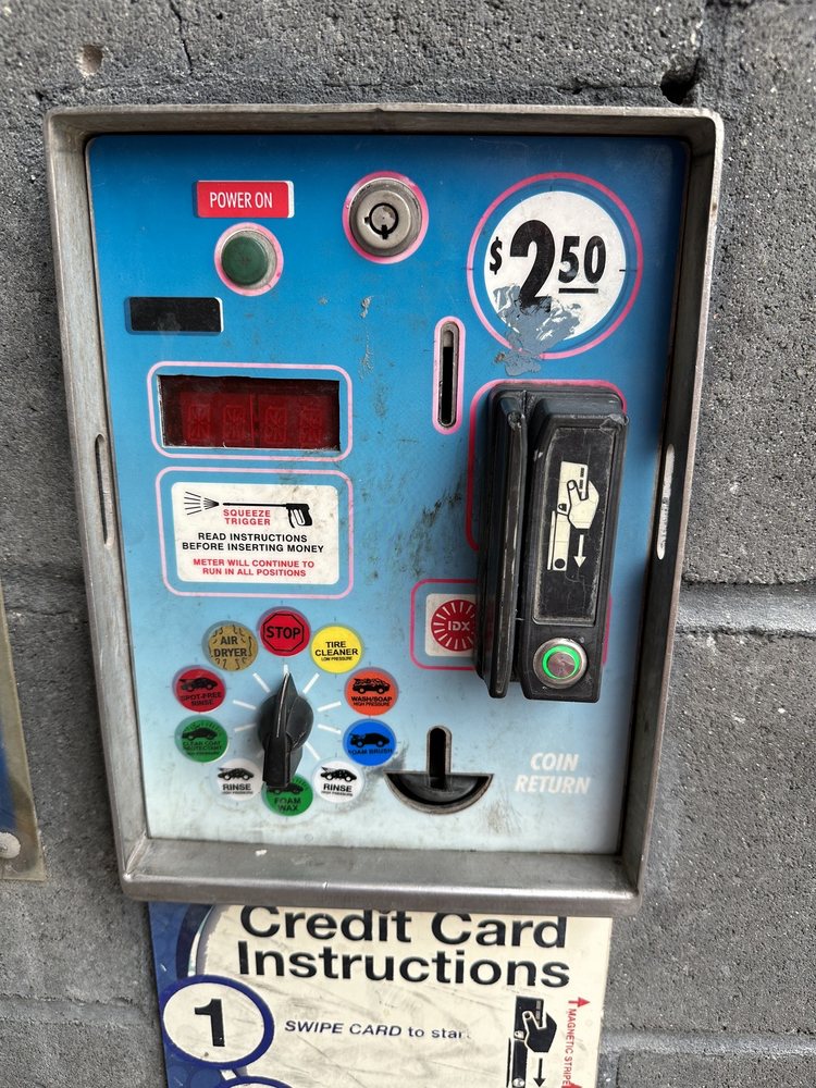 SUPER SUDS CAR WASH Updated October 2024 12 Reviews 893 Folly Rd