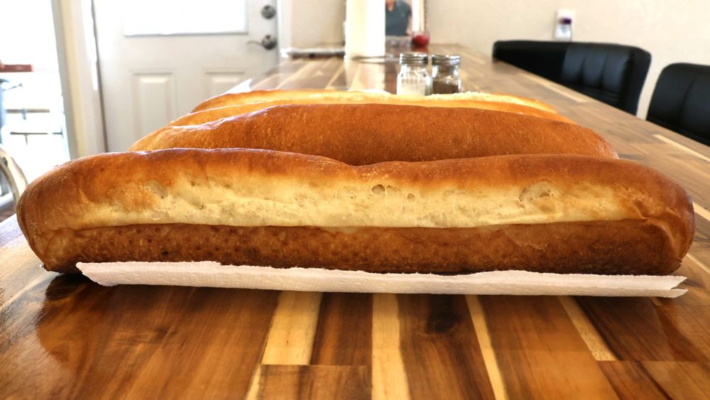 Dixie Subs And More Logo