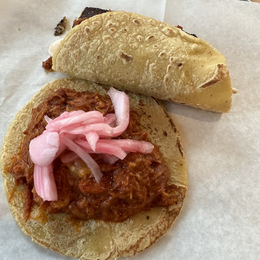 Guisados - Cochinita Pibil y un Quesadilla con Chorizo - Mexican Near Me - Pasadena, California Guisados - Cochinita Pibil y un Quesadilla con Chorizo - Mexican Near Me - Pasadena, California