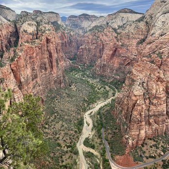 Angel's Landing - Hiking Near Me - Springdale, Utah