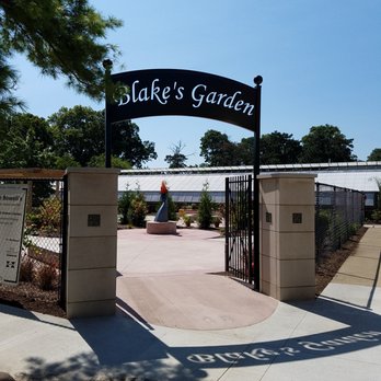 Blake's Garden - entrance to the garden - Parks Near Me - Indianapolis, Indiana Blake's Garden - entrance to the garden - Parks Near Me - Indianapolis, Indiana