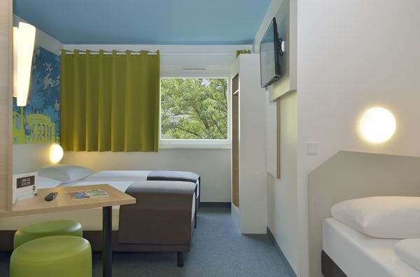 B Amp B Hotel Stuttgart City Hotels Siemensstr 58 Stuttgart Baden Wurttemberg Germany Phone Number Yelp