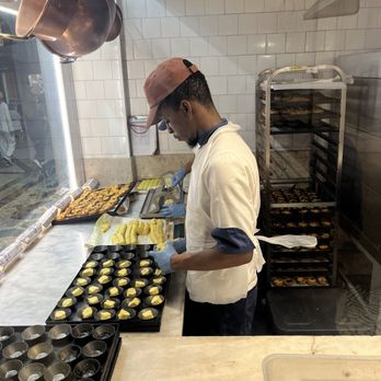 Fábrica da Nata - Cranking out the pastries! - Bakeries Near Me - Lisbon, 11 Fábrica da Nata - Cranking out the pastries! - Bakeries Near Me - Lisbon, 11
