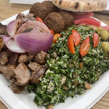 De Babel - Lamb Tikka Plate, Tabooleh, Falafel, Olives, Pita! Excellent Food! - Mediterranean Near Me - Scottsdale, Arizona De Babel - Lamb Tikka Plate, Tabooleh, Falafel, Olives, Pita! Excellent Food! - Mediterranean Near Me - Scottsdale, Arizona