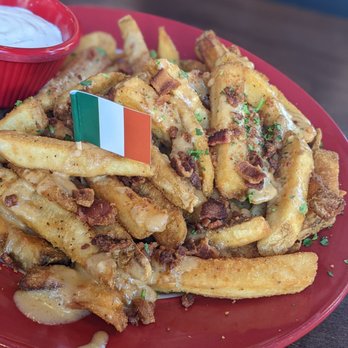Lost Colony Tavern - Loaded Guinness chips - Pubs Near Me - Manteo, North Carolina Lost Colony Tavern - Loaded Guinness chips - Pubs Near Me - Manteo, North Carolina