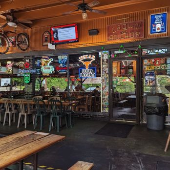 Crown and Anchor Pub - Exterior/Outdoor seating - Pubs Near Me - Austin, Texas Crown and Anchor Pub - Exterior/Outdoor seating - Pubs Near Me - Austin, Texas