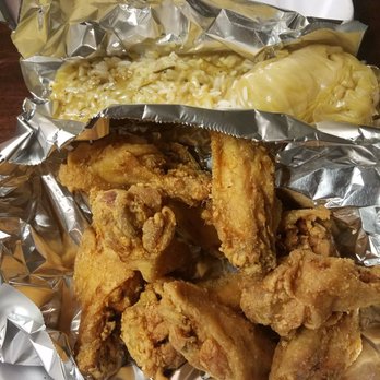 Oohh's & Aahh's - $20.00 Chicken wings with cabbage and rice/gravy. Very bland! - Soul Food Near Me - Washington, DC, District of Columbia